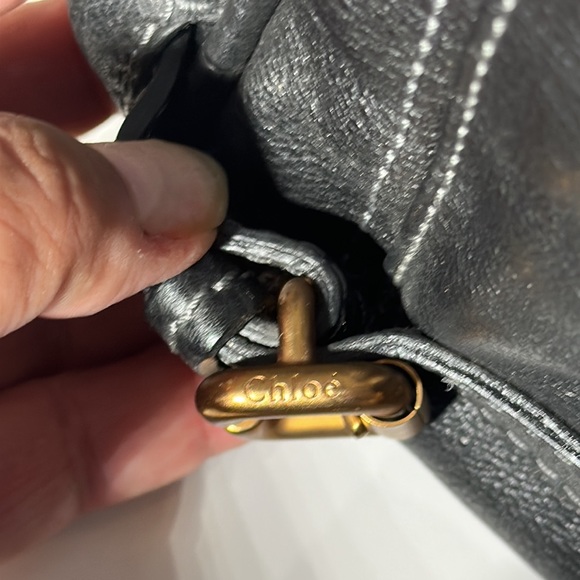 SOLD EUC Chloe’ Paddington Large black leather purse with lock and key - Picture 13 of 17